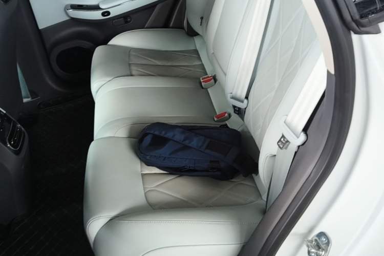 Used Leapmotor C01 2024 All-Electric 625 Deluxe Edition Left Rear Seat