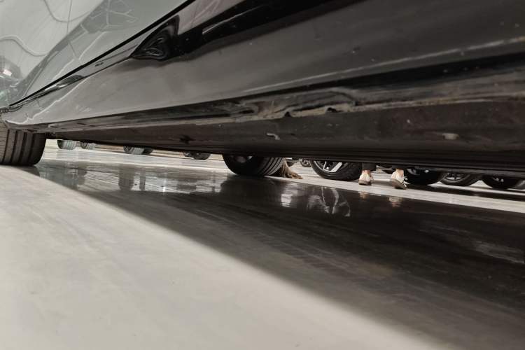 Used Leapmotor C01 2024 Pure Electric 525 Luxury Edition Left Side Sill