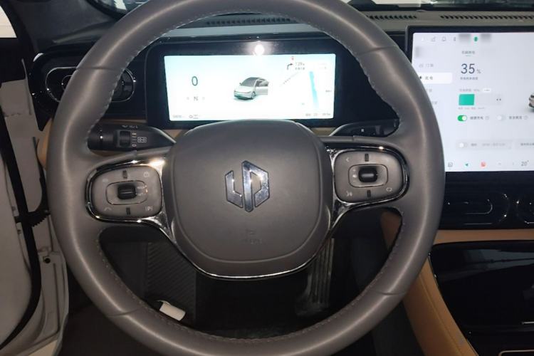 Used Leapmotor C01 2024 Pure Electric 525 Luxury Edition Steering Wheel