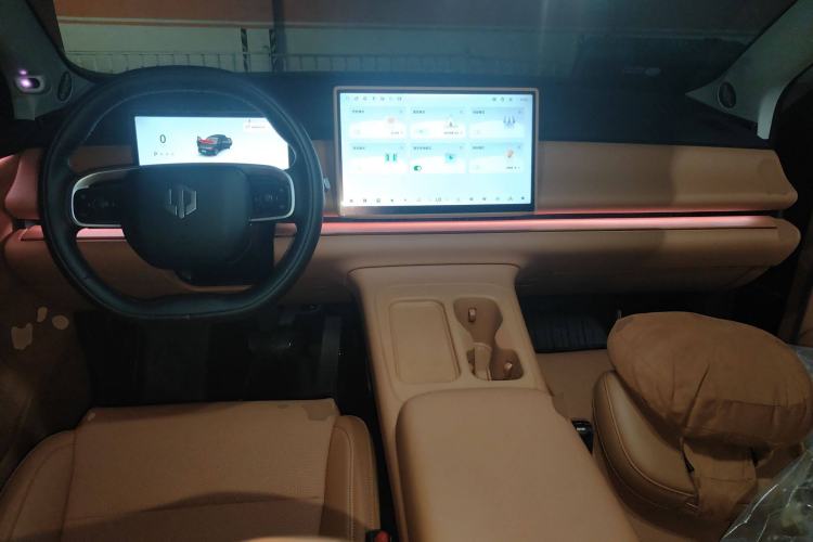 Used Leapmotor C10 2024 530 Smart Edition Center Console