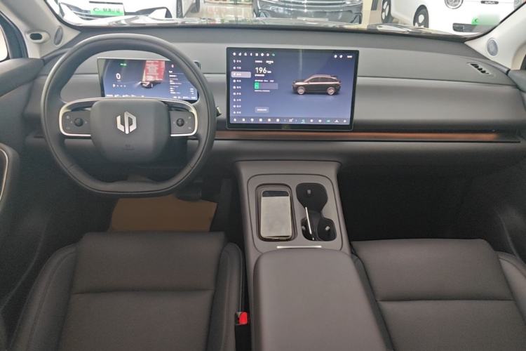 Used Leapmotor C10 2024 210 Smart Edition Center Console