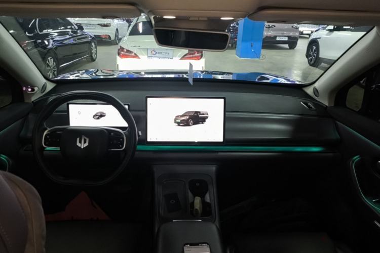 Used Leapmotor C10 2024 530 Smart Edition Center Console