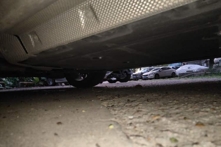 Used Leapmotor C10 2024 210 Comfort Edition Chassis Front Left