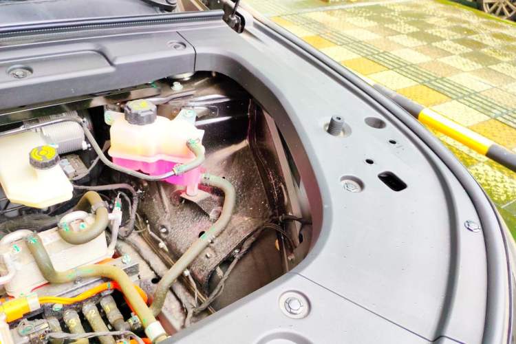 Used Leapmotor C10 2024 530 Comfort Edition Engine Bay Left