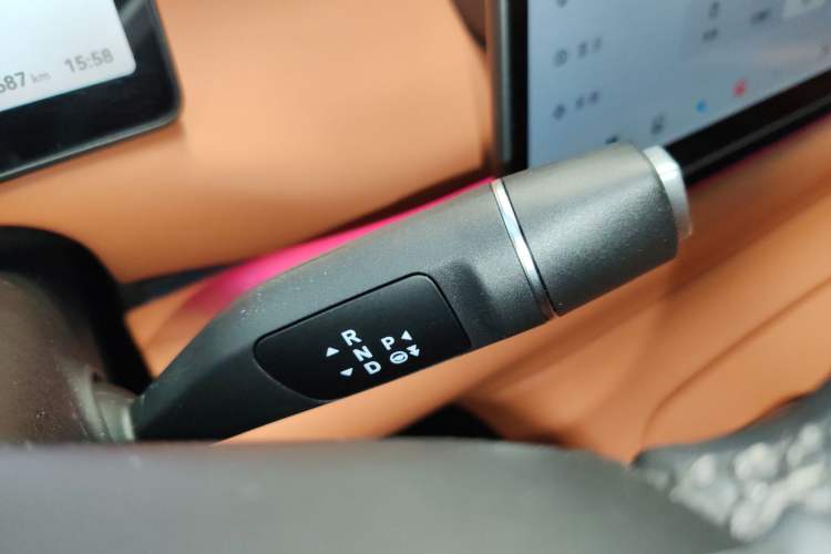 Used Leapmotor C10 2024 210 Smart Edition Gear Lever