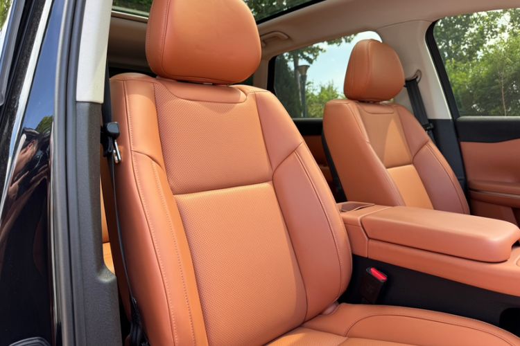 Used Leapmotor C10 2024 210 Smart Edition Interior 4