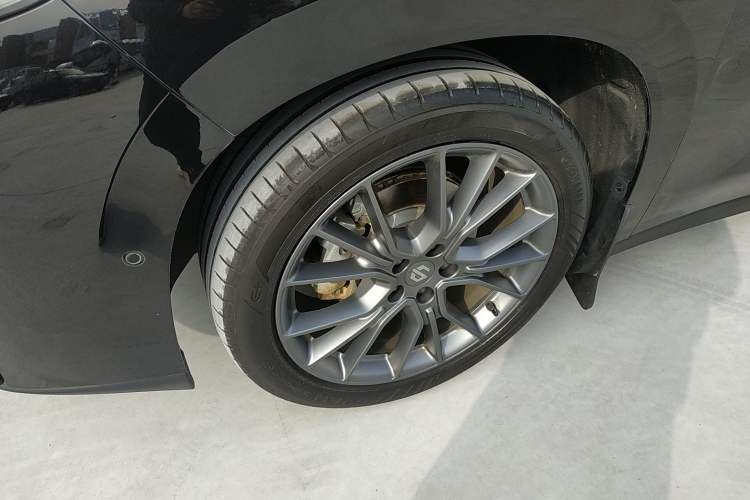 Used Leapmotor C10 2024 530 Smart Edition Left Front Wheel Hub