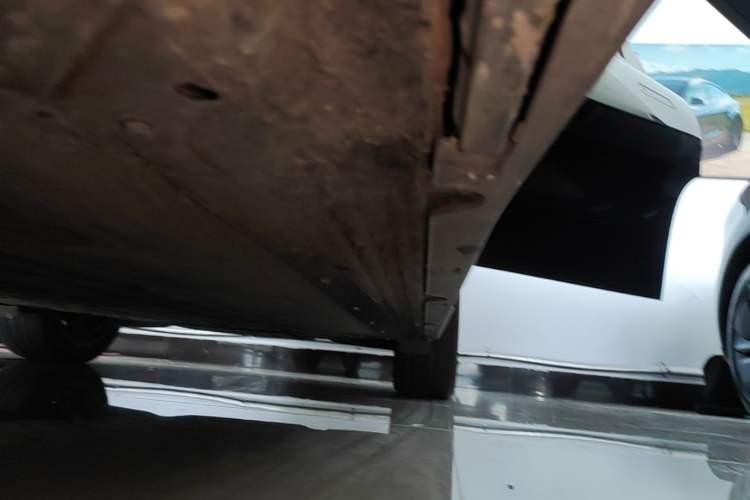 Used Leapmotor C10 2024 530 Smart Edition Left Side Sill