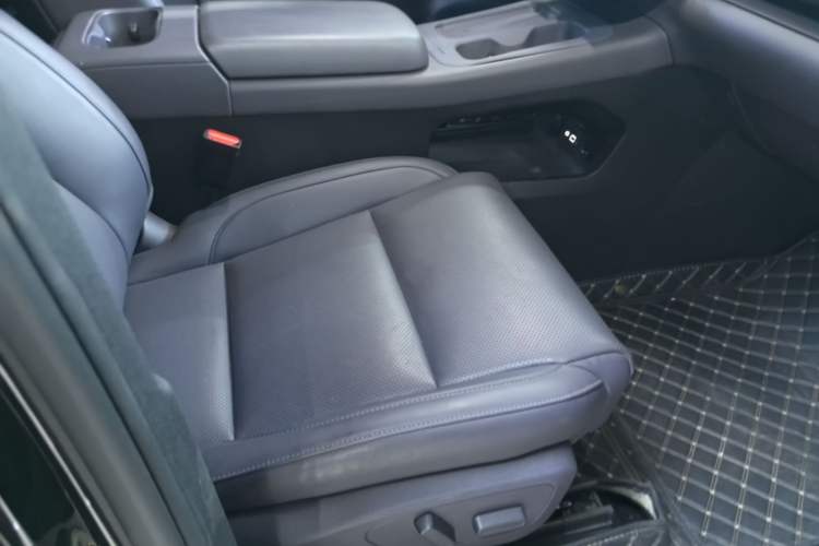 Used Leapmotor C10 2024 410 Comfort Edition Right Front Seat