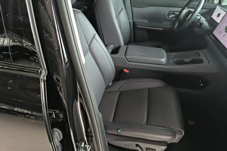 Used Leapmotor C10 2024 530 Smart Edition Right Front Seat