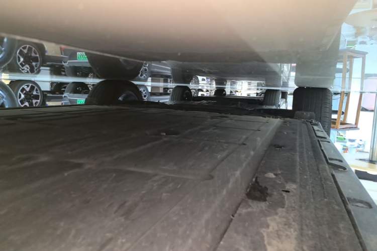 Used Leapmotor C10 2024 410 Comfort Edition Right Side Sill