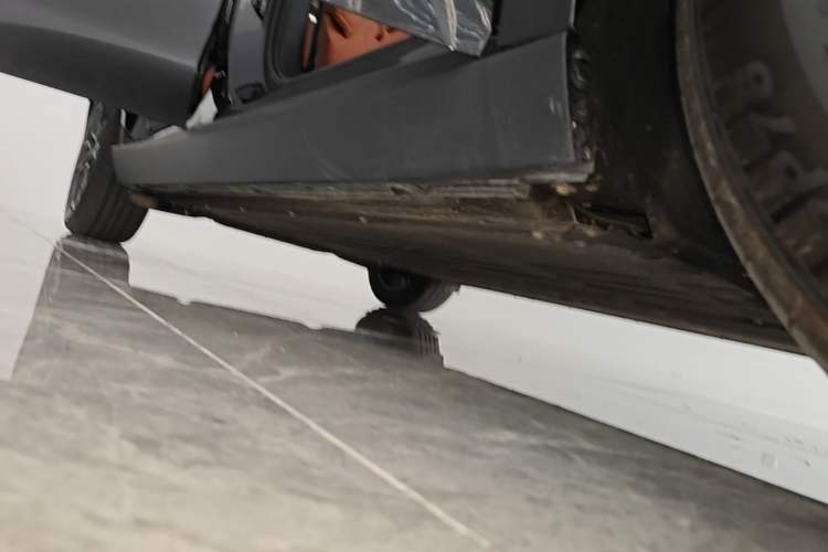 Used Leapmotor C10 2024 530 Comfort Edition Right Side Sill