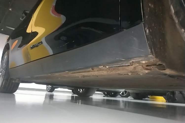 Used Leapmotor C10 2024 530 Smart Edition Right Side Sill