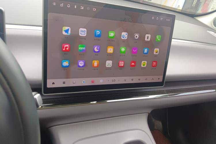 Used Leapmotor C10 2024 530 Smart Edition Audio And AC Panel