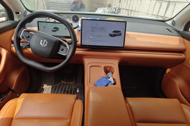 Used Leapmotor C10 2024 530 Smart Edition Center Console