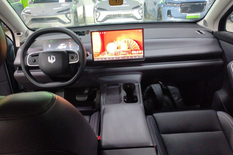 Used Leapmotor C10 2024 530 Comfort Edition Center Console