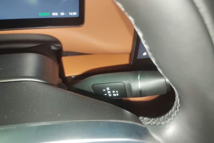 Used Leapmotor C10 2024 530 Smart Edition Gear Lever