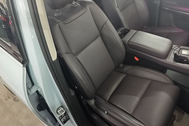 Used Leapmotor C10 2024 530 LiDAR Edition Right Front Seat