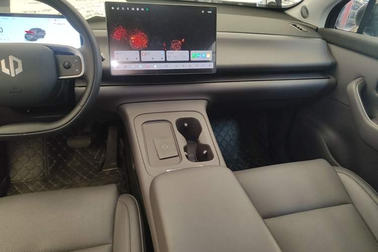 Used Leapmotor C10 2024 530 LiDAR Edition Audio And AC Panel