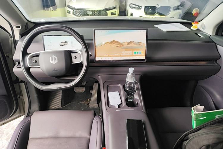 Used Leapmotor C10 2024 530 Comfort Edition Center Console