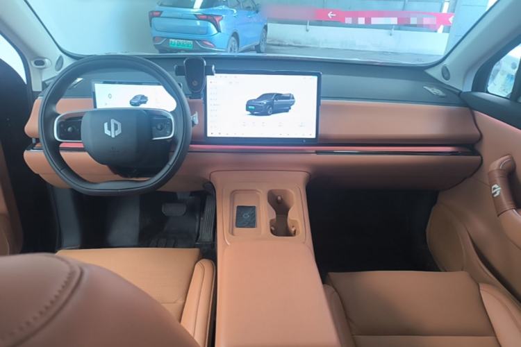 Used Leapmotor C10 2024 530 Comfort Edition Center Console