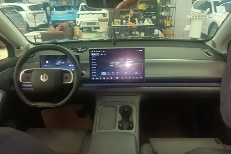 Used Leapmotor C10 2024 530 Comfort Edition Center Console