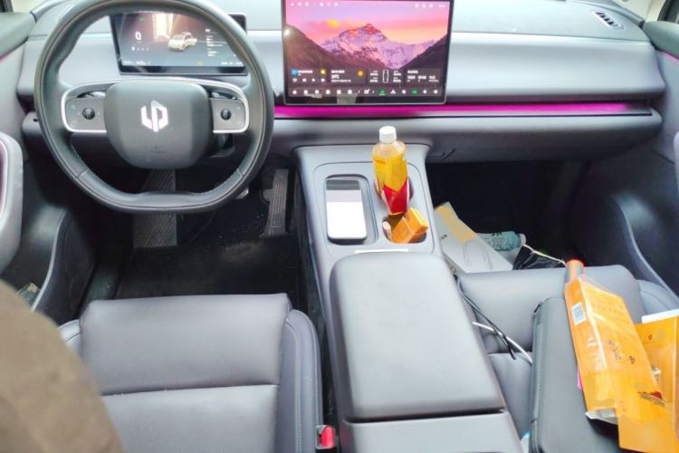 Used Leapmotor C10 2024 530 Smart Edition Center Console