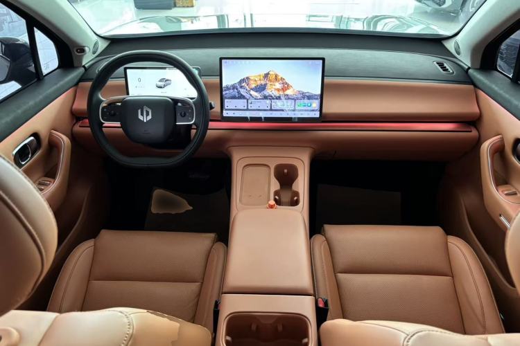 Used Leapmotor C10 2024 530 Smart Edition Center Console