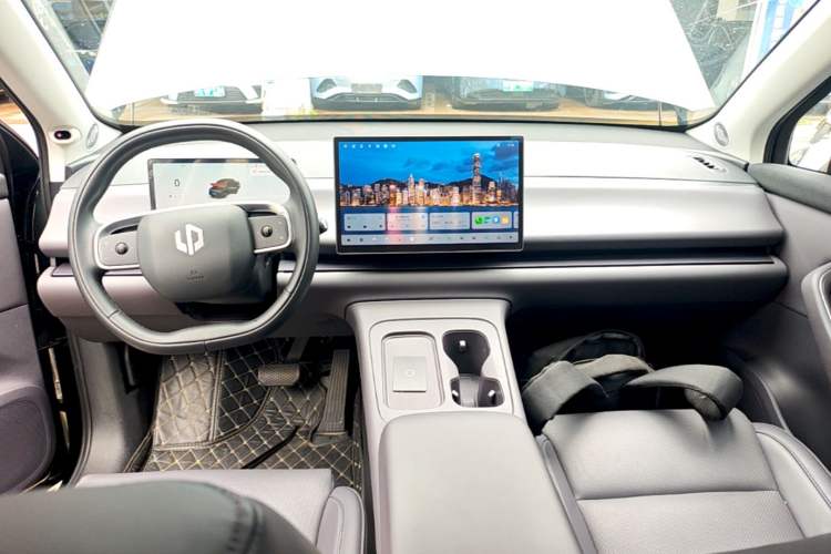 Used Leapmotor C10 2024 530 LiDAR Edition Center Console
