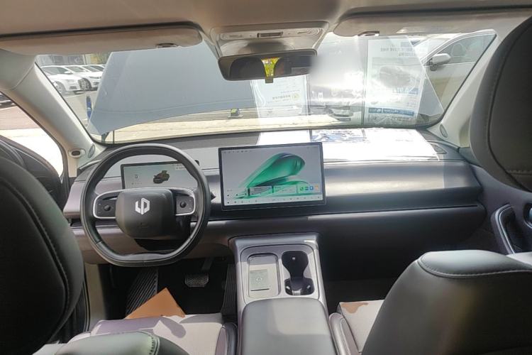 Used Leapmotor C10 2024 530 Comfort Edition Center Console