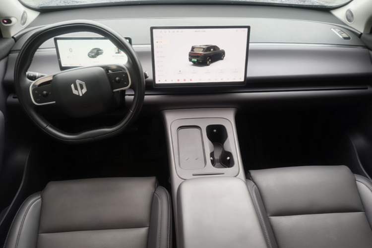 Used Leapmotor C10 2024 530 LiDAR Edition Center Console