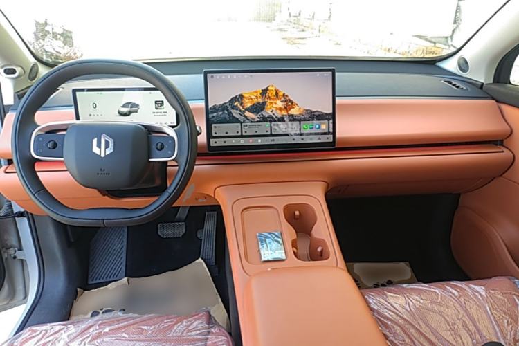 Used Leapmotor C10 2024 210 LiDAR Version Center Console
