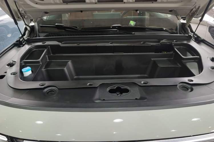 Used Leapmotor C10 2024 530 Smart Edition Engine Bay