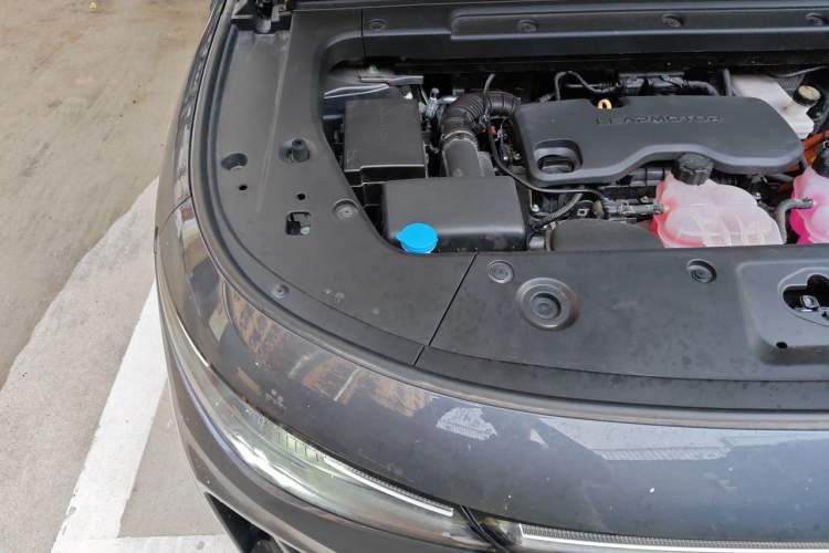 Used Leapmotor C10 2024 210 LiDAR Version Engine Bay Right