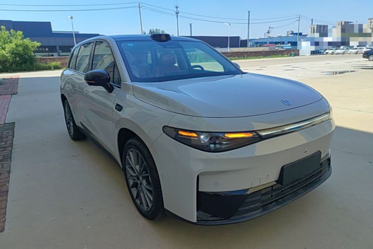Used Leapmotor C10 2024 210 LiDAR Version Front Right 45 Deg