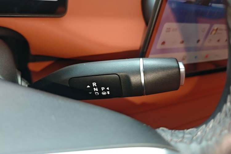 Used Leapmotor C10 2024 530 Comfort Edition Gear Lever
