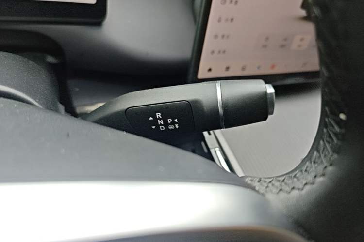 Used Leapmotor C10 2024 530 Comfort Edition Gear Lever