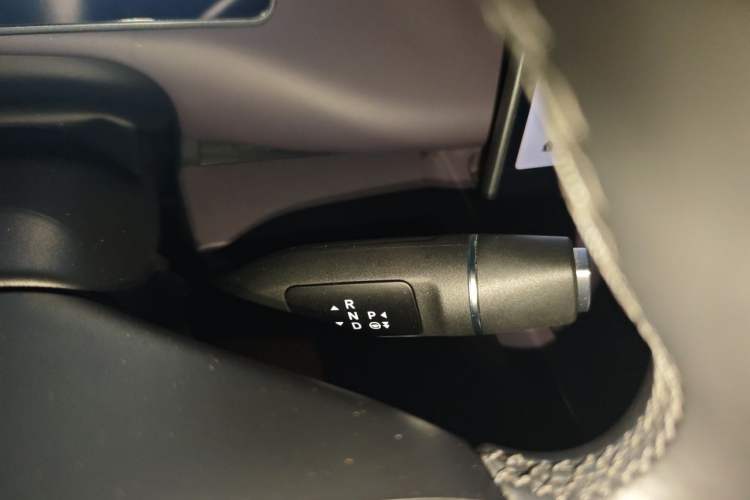 Used Leapmotor C10 2024 210 Smart Edition Gear Lever