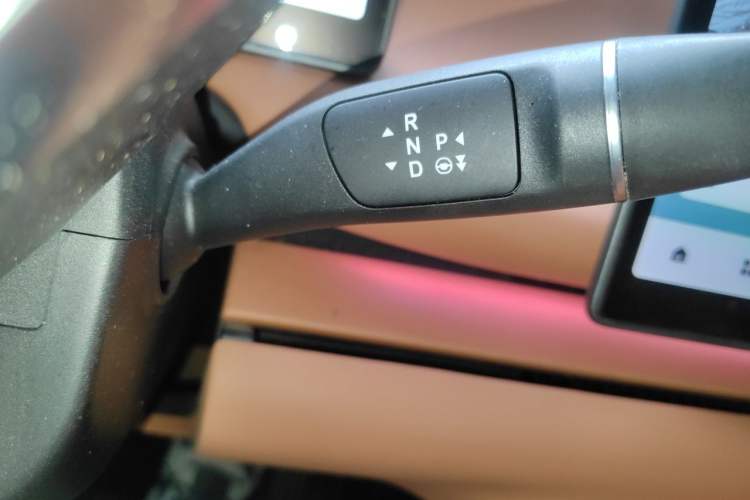 Used Leapmotor C10 2024 210 Smart Edition Gear Lever