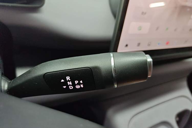 Used Leapmotor C10 2024 530 Smart Edition Gear Lever
