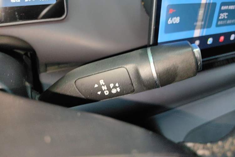 Used Leapmotor C10 2024 530 Comfort Edition Gear Lever