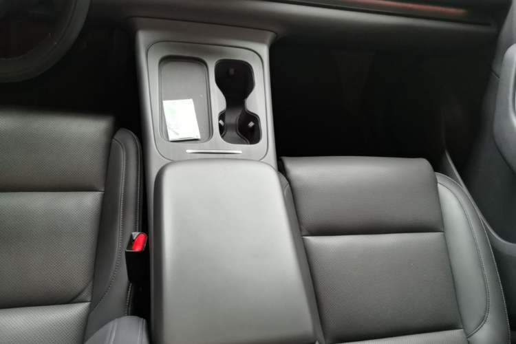 Used Leapmotor C10 2024 210 LiDAR Version Gear Lever