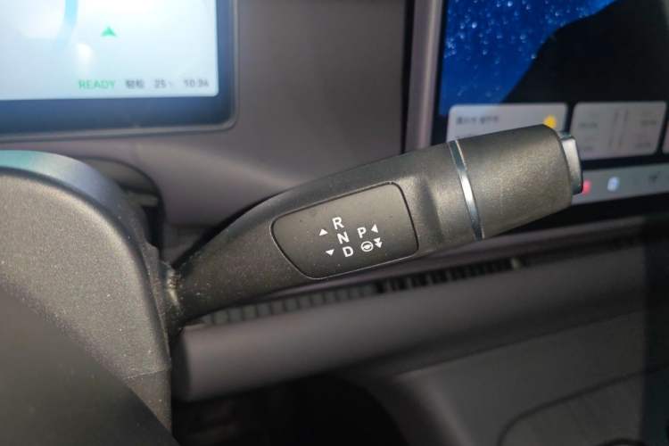 Used Leapmotor C10 2024 530 Smart Edition Gear Lever