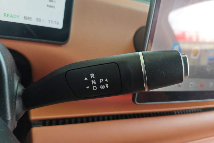Used Leapmotor C10 2024 530 Smart Edition Gear Lever
