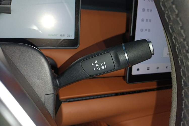 Used Leapmotor C10 2024 530 Comfort Edition Gear Lever