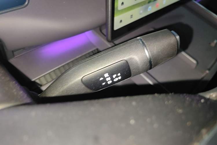 Used Leapmotor C10 2024 530 Smart Edition Gear Lever