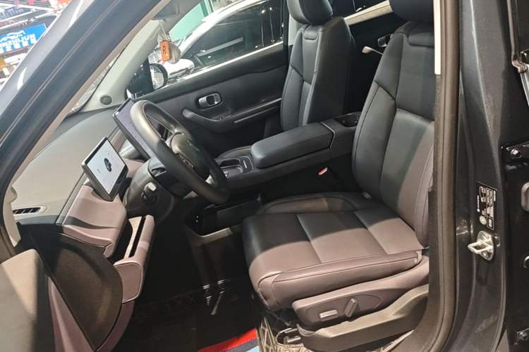 Used Leapmotor C10 2024 210 LiDAR Version Left Front Seat