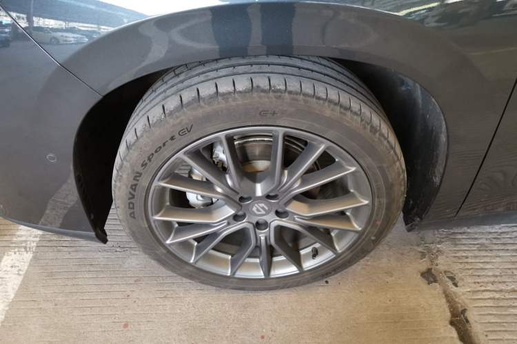 Used Leapmotor C10 2024 530 LiDAR Edition Left Front Wheel Hub