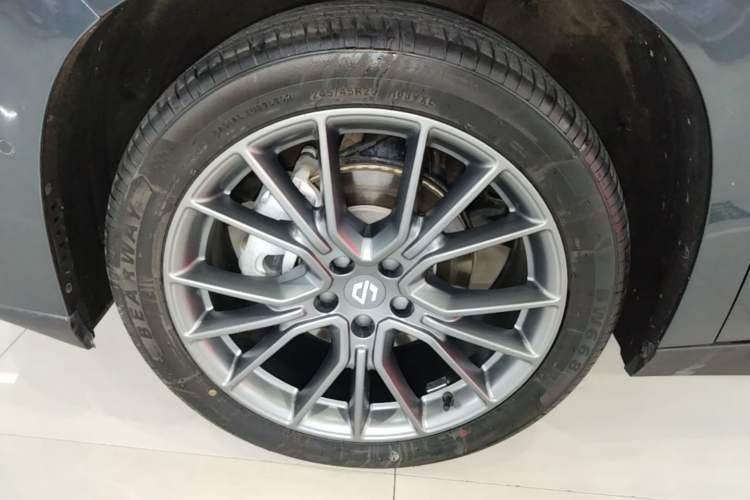 Used Leapmotor C10 2024 210 Smart Edition Left Front Wheel Hub