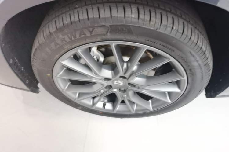 Used Leapmotor C10 2024 210 Smart Edition Left Front Wheel Hub